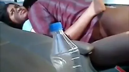 Di dalam mobilnya agar semua orang melihat prno vidio