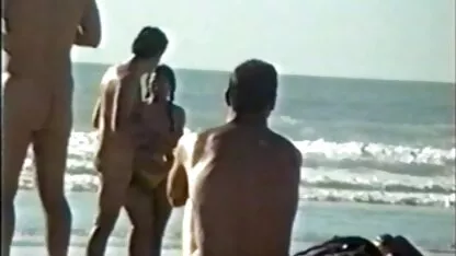 Dia besar di pantai, cerita sek janda bahenol