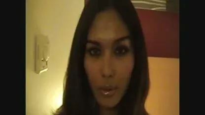 Beautiful bangkok ladyboy kisah sex dengan kakak