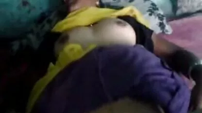 Dia dan suaminya bercinta. putar bokep korea