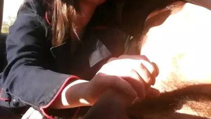 Handjob dalam mobil 18 + 2 cum bokep seksi