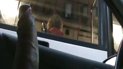 Bus kilat tante lagi tidur dientot