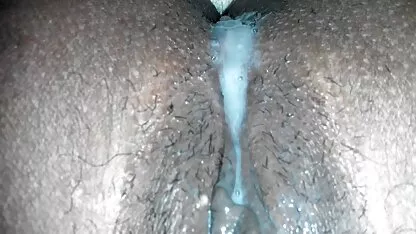 Creampie mengalir keluar dari vagina gudang bokep artis