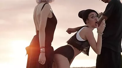 Miley cyrus  ceritadewasasex