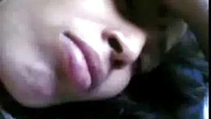 Indian menunjukkan payudara besarnya kepada suaminya new sex indo