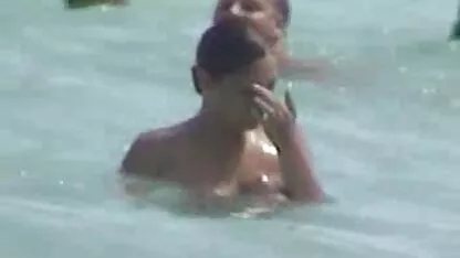 Payudara dan membuka pakaian bokep kepergok