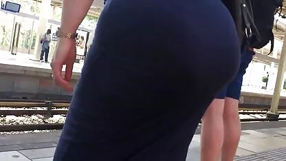 Wanita besar gelembung butt-milf-voyeur  bokep barat di sofa