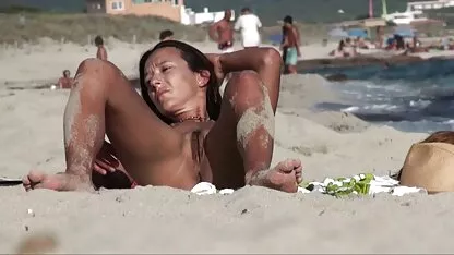 Mom, tubuh yang baik di pantai, video xxx tante semok