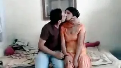 Anak ravi meringkik gadis kecil, rani penuh hotcamgirls.In titi kamal bokep