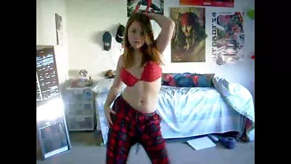 Tari hot redhead bokep waria cantik