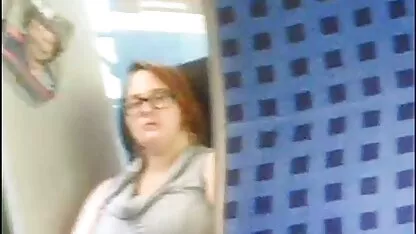 Dia melihat saya masturbasi di kereta boket cina