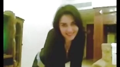 Arab Yang Indah bokep online sepong