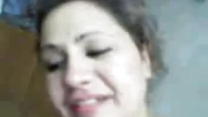 Istri Arab yang cantik hand job suaminya bokeb online xxx