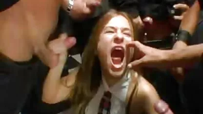Videuse de couilles, blowjob, beautiful  asian sex terbaru