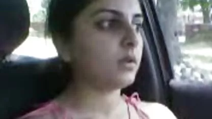 Gadis Pakistan di mobil situs bokep lengkap