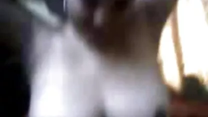 Film telanjang tubuh terkena pasangan semok nyepong