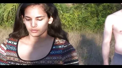 Pacar, pacar menendang pantat Anda untuk kecurangan video bokep terhot
