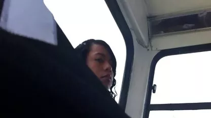 Flashing di bus 6 bokep kakek vs pembantu