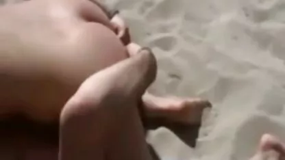 Payudara pantai - kecil sebuah objek xxx indonesia jawa