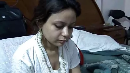 Si pirang seksi veronica khan berhubungan seks dengan suaminya. bokep sexy
