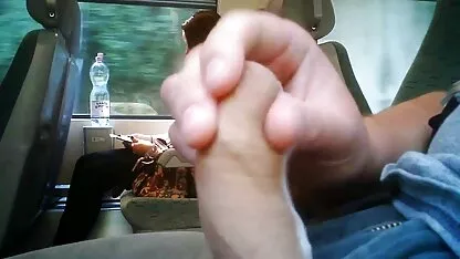 Kereta masturbasi. / dia terlihat? video sex jepang 3gp