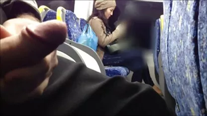 Gadis cantik ingin melihat bokep tante semok jepang