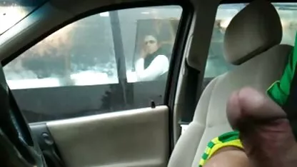 Berkedip di dalam mobil melalui jendela bus video bokep mom korea