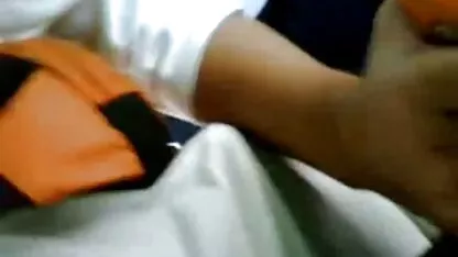 Gadis bereaksi terhadap sentuhan download video bokep indo 2017