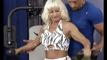 Muscle mom video bokep wanita gemuk